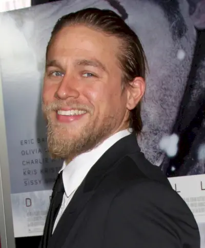 오리꼬리 수염 찰리 허냄