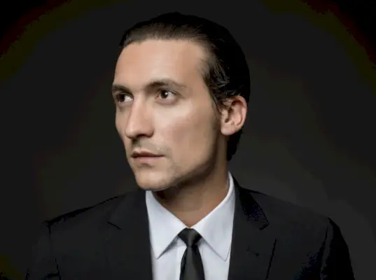 Coiffure classique pour hommes