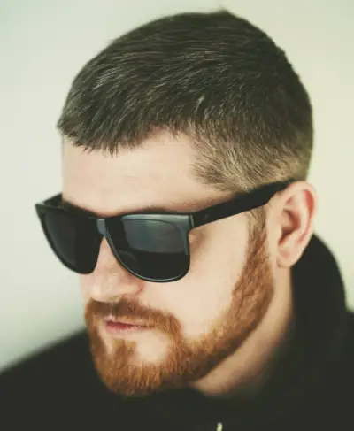 Krój załogi do przodu Brush