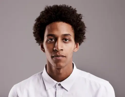 Kort Afro Men Compact