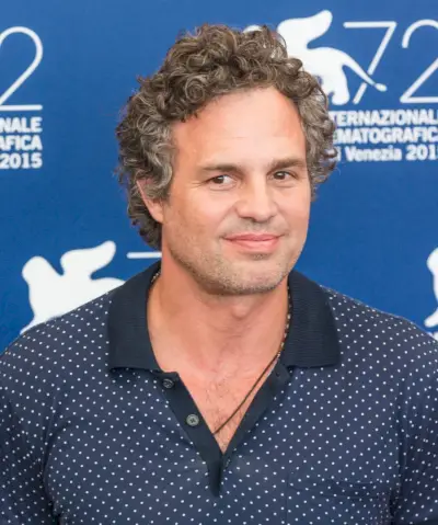 Mark Ruffalo cheveux bouclés