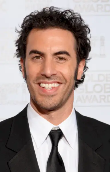 Sacha Baron Cohen cheveux bouclés