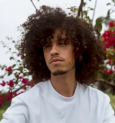 Cheveux Au Henné Cheveux Bouclés Hommes