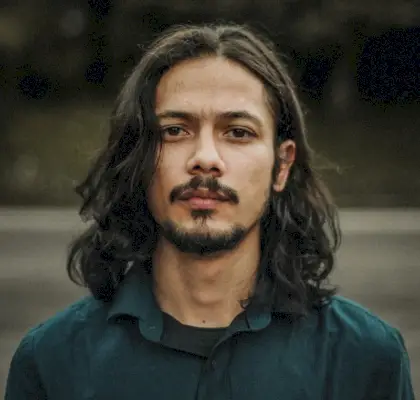 Cheveux Longs Hommes Mèches Grises