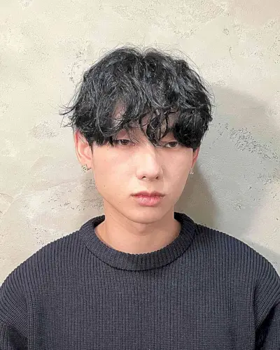 Kpop-Inspired Tousled Bowl Haircut on Men