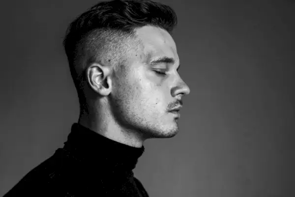 Coiffure Undercut Hommes