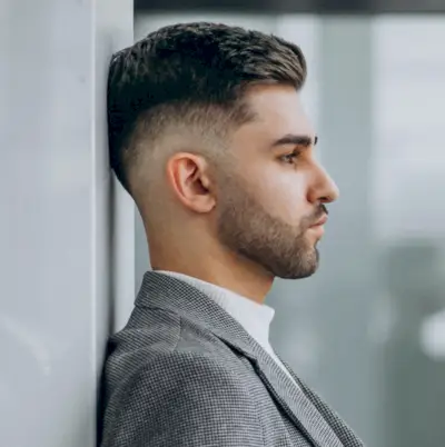 coupe de cheveux professionnelle pour hommes