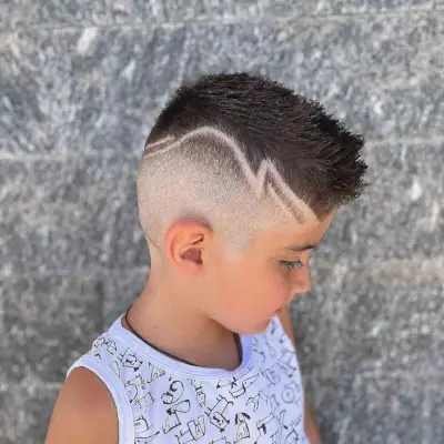 22 Nejelegantnější účesy pro děti pro děti - čerstvé styly pro 2024