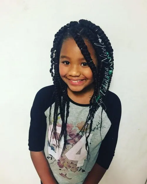 子供に優しい糸を使ったジャンボボックス三つ編み' title=