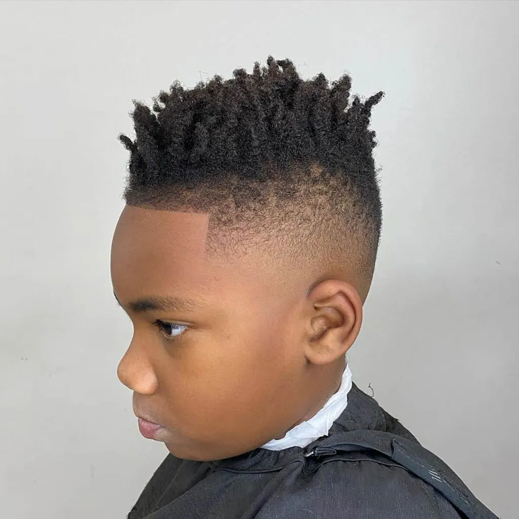 Cachos legais de comprimento médio' title=