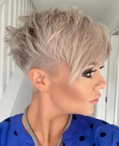 Pixie with top layer platinum balayage