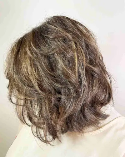 Short Highlighted Shaggy Bob with Medium Messy Layers