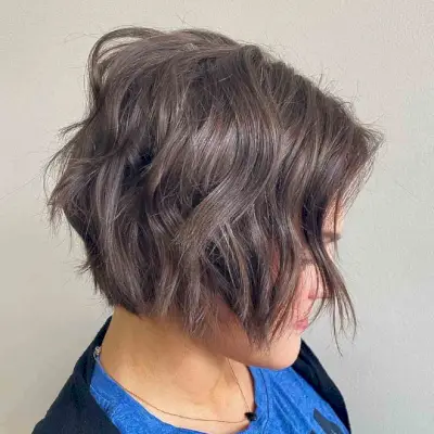 Jaw-Length Layered Wavy Bob
