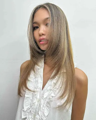 Long Sleek Layered Hair with Blonde Balayage for Thinner Locks