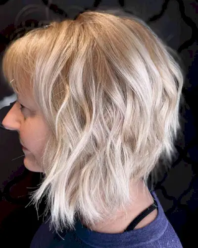 Wavy Inverted Bob