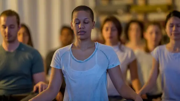 5 praktyk uzdrowiciele energii używają do wyczyszczenia się