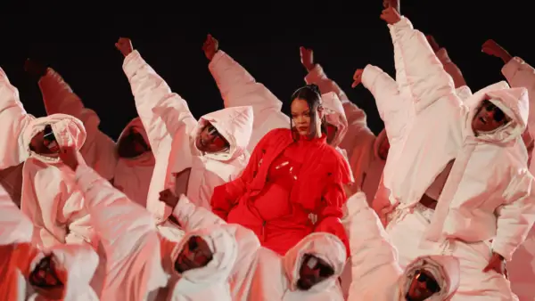 Kāpēc Rihanna puslaika sniegums faktiski bija joga