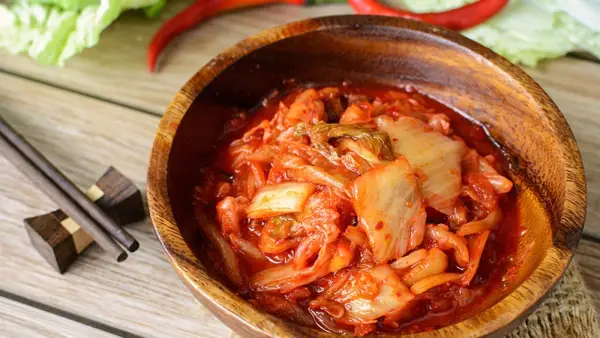Kimchi: una potenza probiotica per combattere il raffreddore