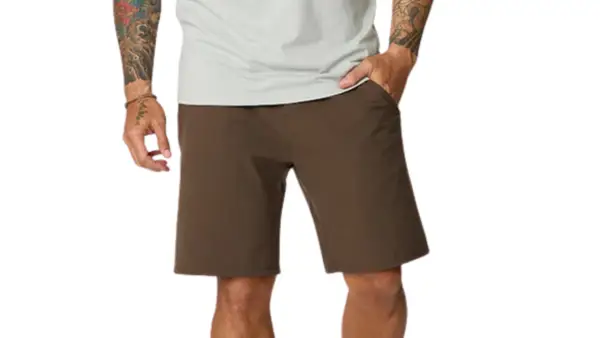Alo Adapt brand and style of yoga short for men