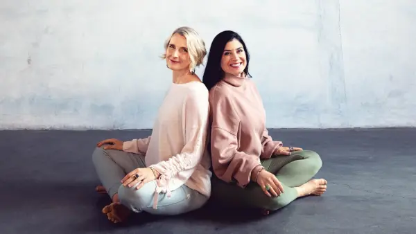 Elizabeth Gilbert and Jennifer Pastiloff
