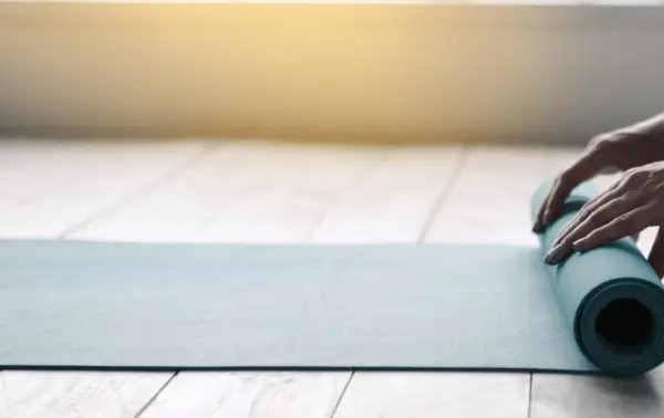 Ho seguito la mia prima lezione di yoga quattro anni fa. Non sono tornato