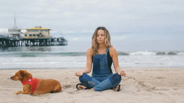 Hoe yoga Sophie Jaffe helpt haar innerlijke aard op te maken