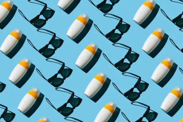 Comment choisir un visage SPF que vous pouvez porter toute la journée (même pendant le yoga)