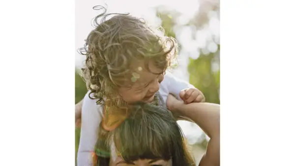 Rozjaśnij! Jak kultywować radość, nieustraszoność i współczucie w twoim życiu