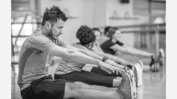 Kāpēc man vairs nav vienalga, ka es nevaru pieskarties pirkstiem