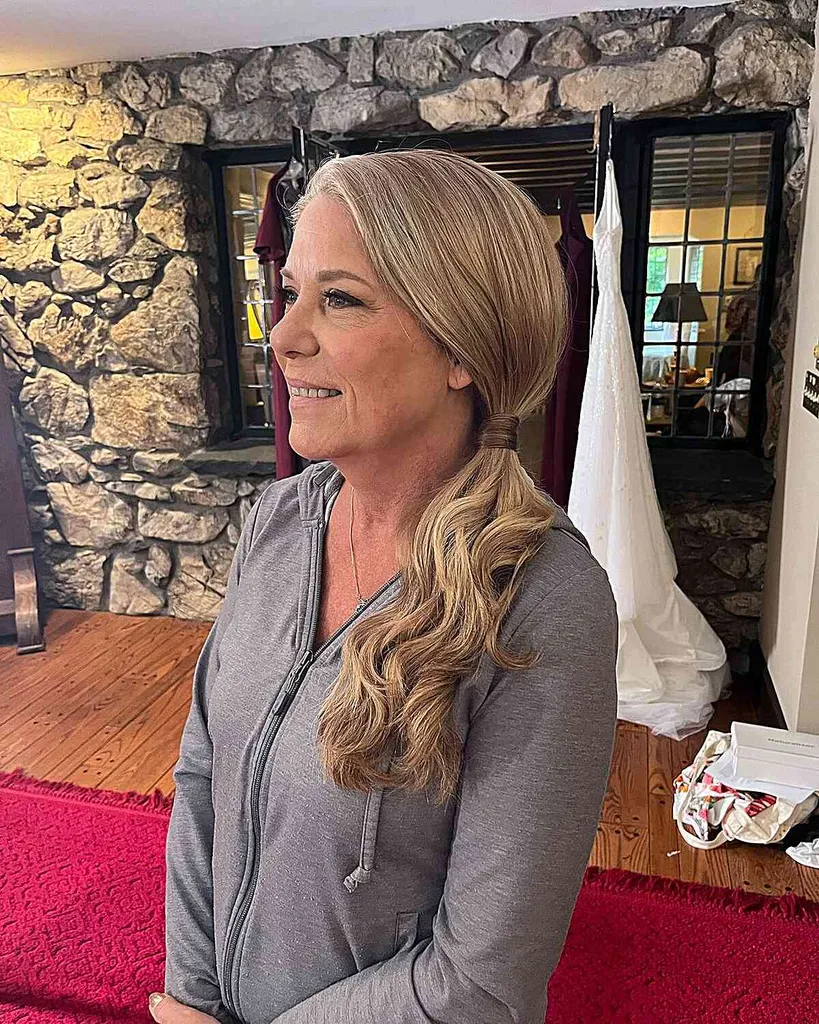 Apvyniotas šoninis kuodukas' title=