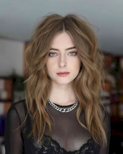 Face-Framing Shaggy Layers for Long Hair