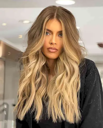 Effortless Long and Blunt Cut for women with blonde hair