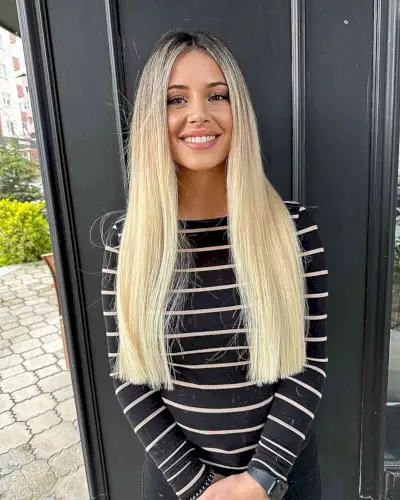 Long Blunt Ombre Hair for ladies in their 20s with extra long hair