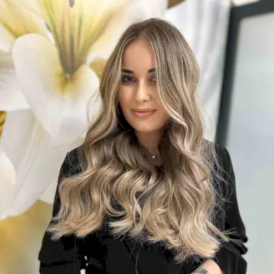 Long Blonde Balayage Hair with Blunt Textured Ends
