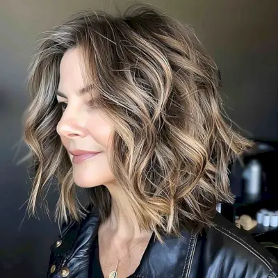 Dazzling Textured Layered Long Bob