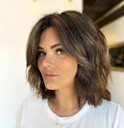 Shoulder-Length Layered Lob with No Bangs