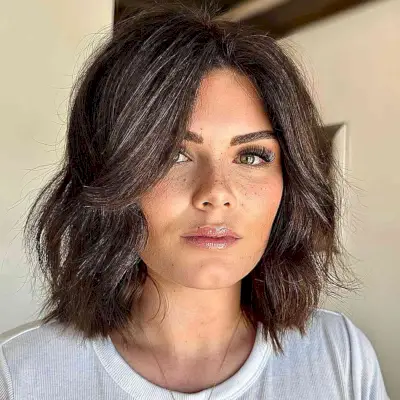 Shoulder-Grazing Layered Lob