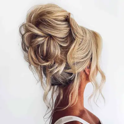 Easy Updo for a Bride with Long Hair