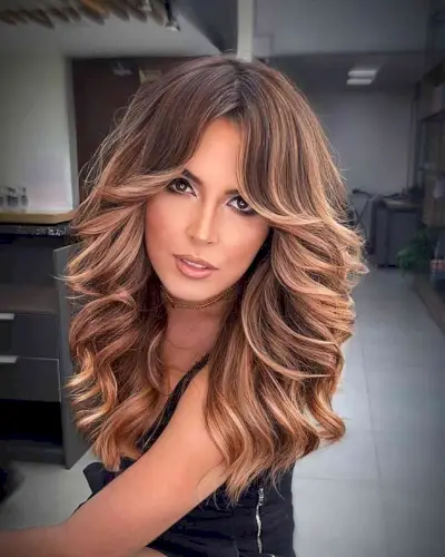 Clona dosáhne dlouhých vlasů: 29 nápadů, jak se zbavit nudných vlasů