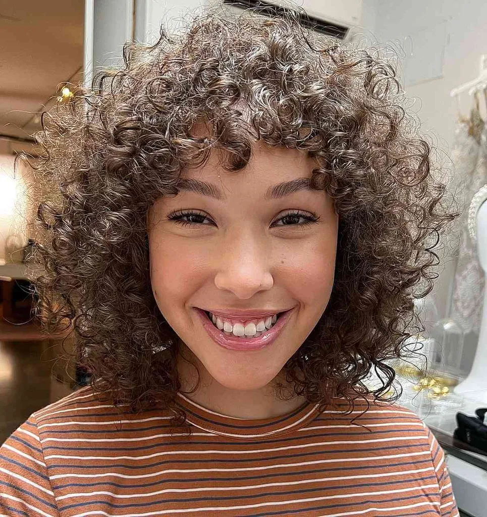 Nádherný Kinky Long Bob' title=