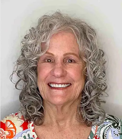Natural Curls on a Lob for women in their 70s with thin hair