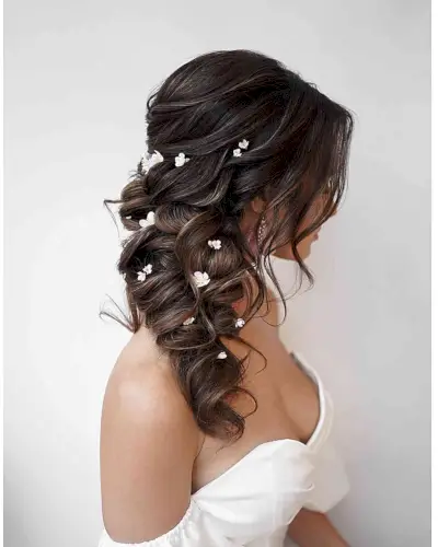 The Mermaid Side Ponytail for Long Hair