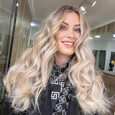 The Perfect Cut for Thick Wavy Hair