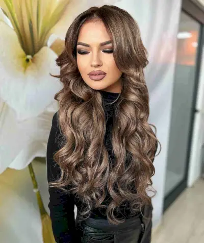 Gorgeous Brunette Waves for Long Hair