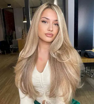 Gorgeous Long Blonde Blowout Straight Hair with Layers