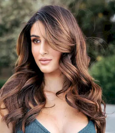 Beautiful and Full Long Hair with Side Fringe