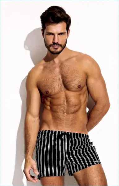 チャーリー・マシュー・ジンク 2017 水着ルックブック 025