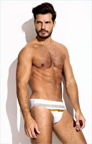 チャーリー・マシュー・ジンク 2017 水着ルックブック 028