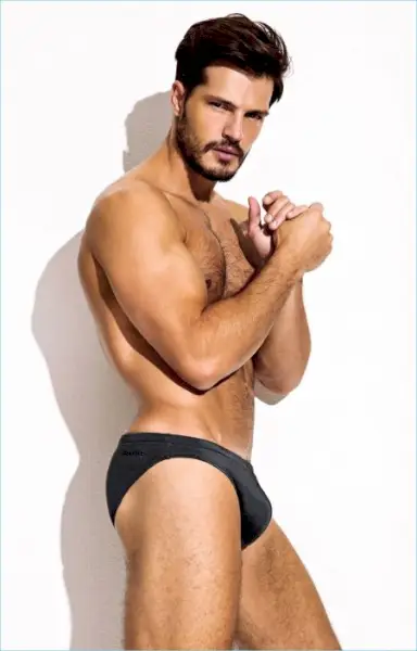 チャーリー・マシュー・ジンク 2017 水着ルックブック 031