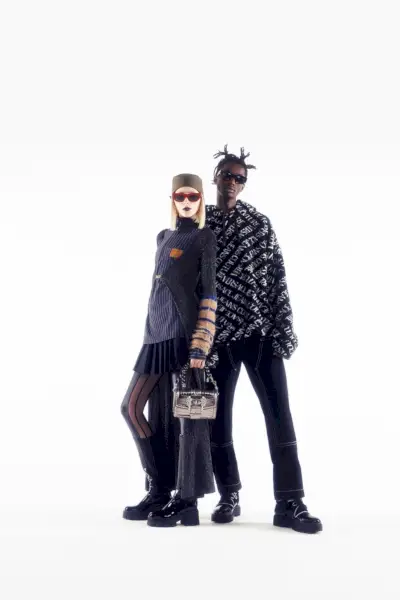 ヴェルサーチ ジーンズ クチュール 2023 年秋冬コレクション メンズ 004